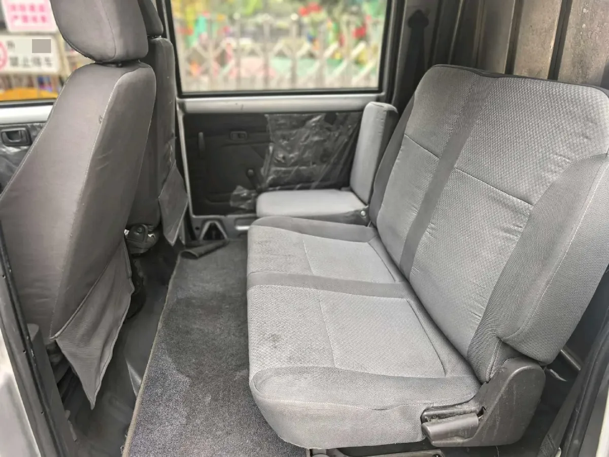 2019 WuLing RongGuang 1.5L 107HP L4 5MT,autocango,china used car exporter,china ev exporter,chinese used car exporter,chinese used ev exporter