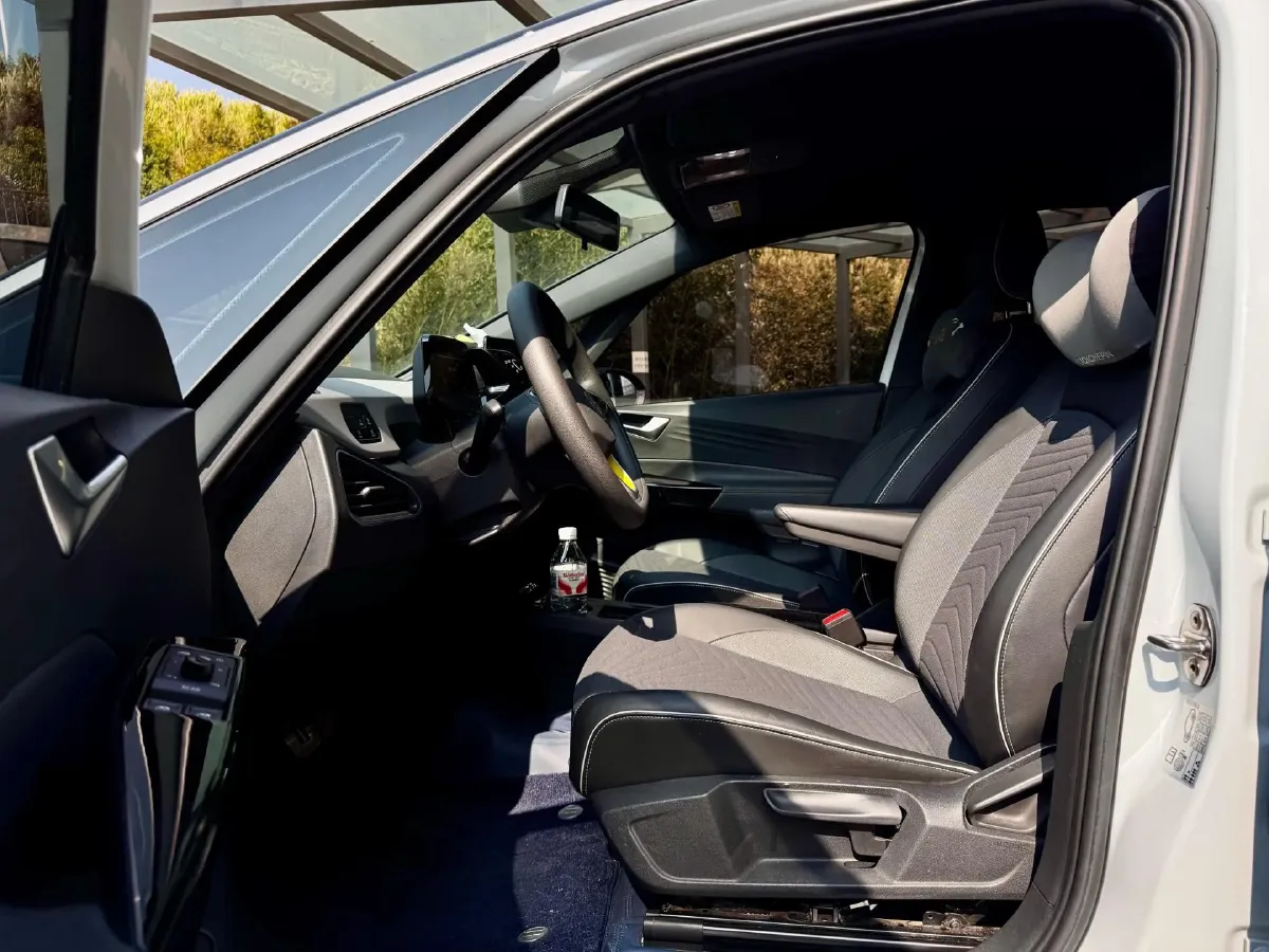 2023 Volkswagen ID.3 BEV 52.8KWH,autocango,china used car exporter,china ev exporter,chinese used car exporter,chinese used ev exporter