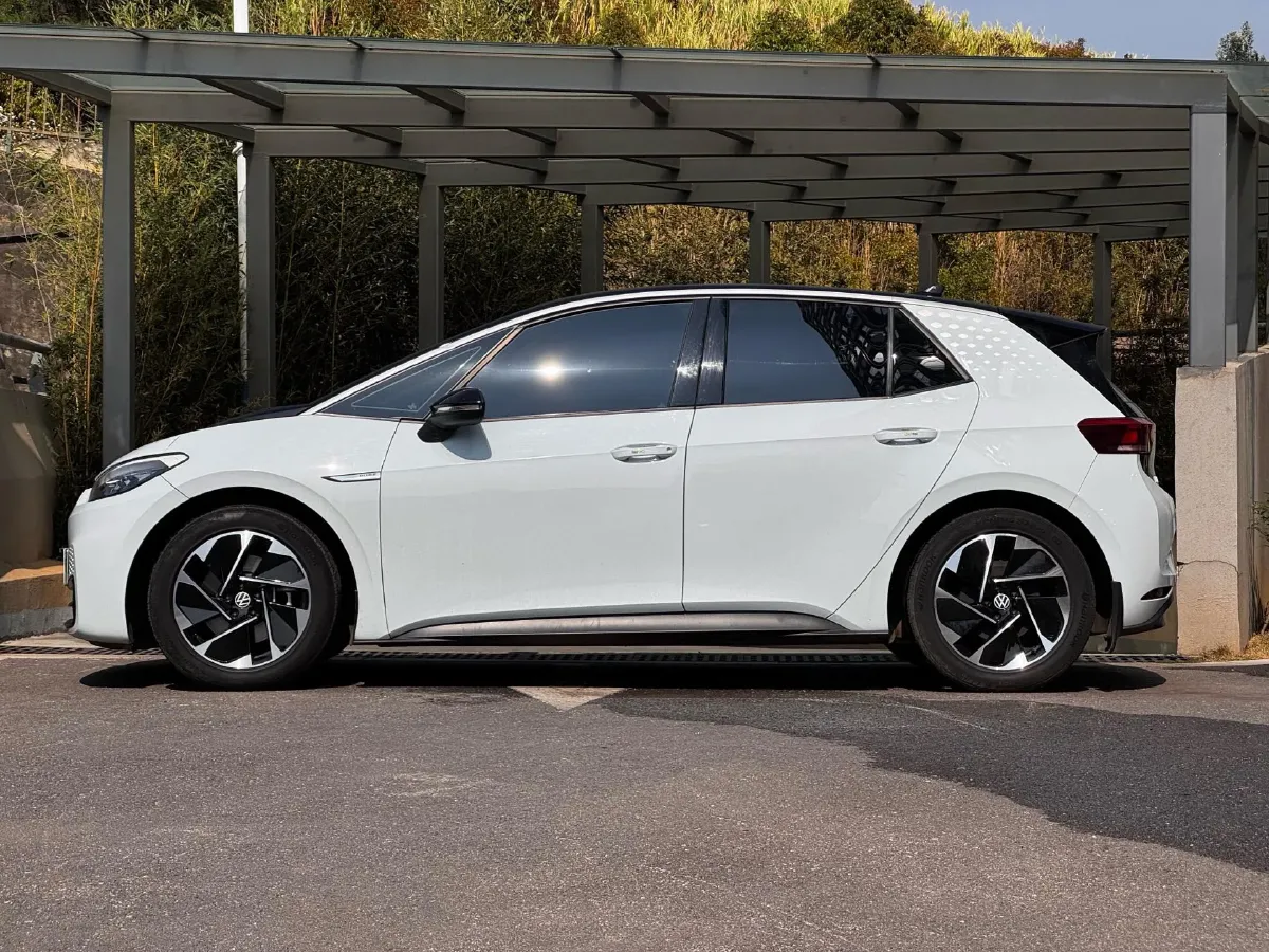 2023 Volkswagen ID.3 BEV 52.8KWH,autocango,china used car exporter,china ev exporter,chinese used car exporter,chinese used ev exporter