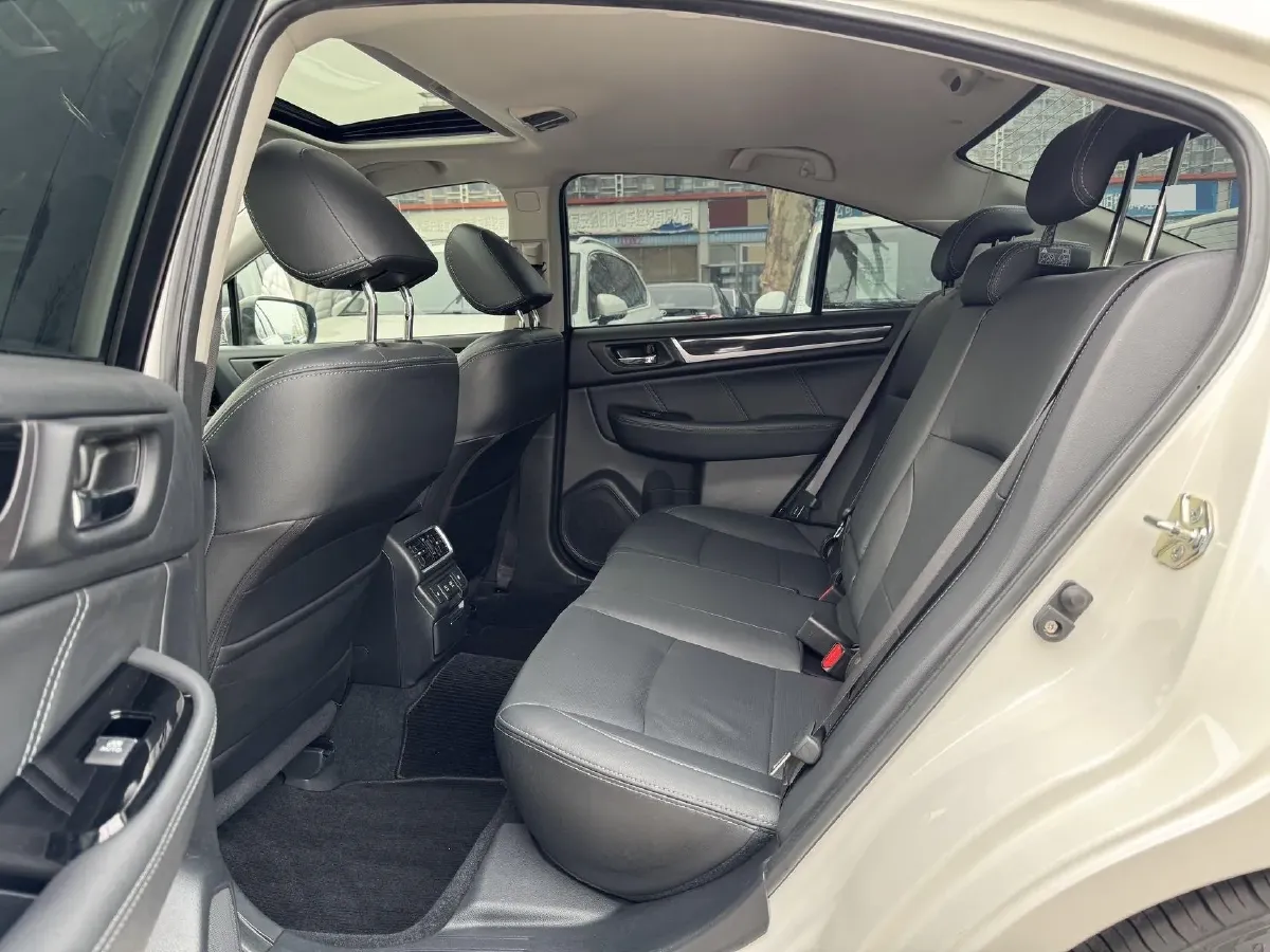 2020 Subaru Legacy 2.5L 175HP H4 CVT,autocango,china used car exporter,china ev exporter,chinese used car exporter,chinese used ev exporter