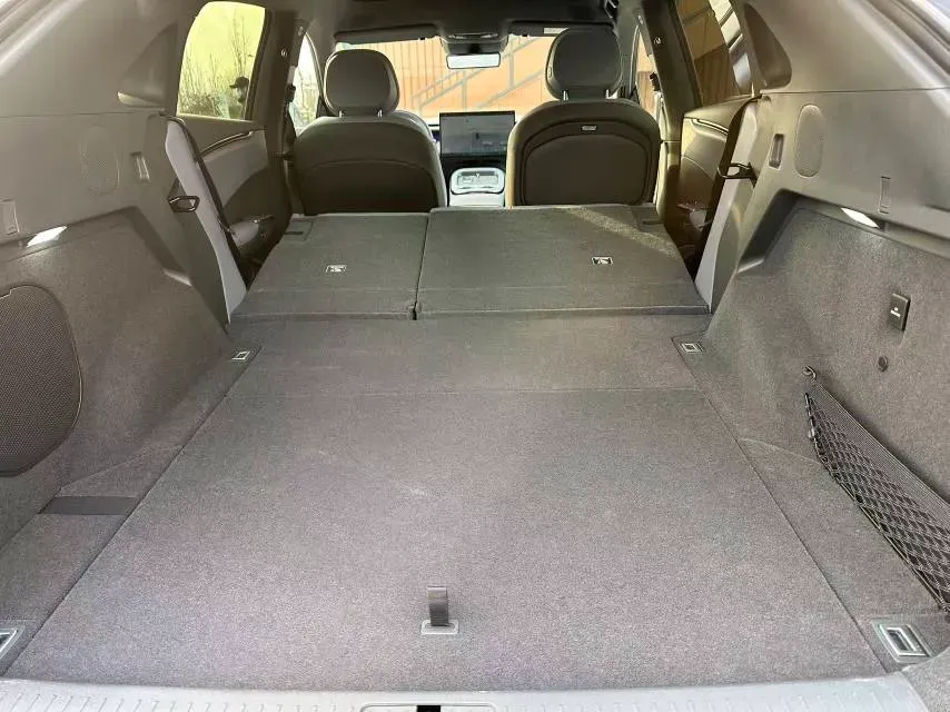 2025 Xpeng G7 BEV,autocango,china used car exporter,china ev exporter,chinese used car exporter,chinese used ev exporter