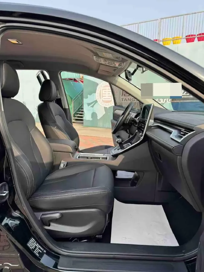 2023 Haval M6 1.5T 150HP L4 7DCT,autocango,china used car exporter,china ev exporter,chinese used car exporter,chinese used ev exporter