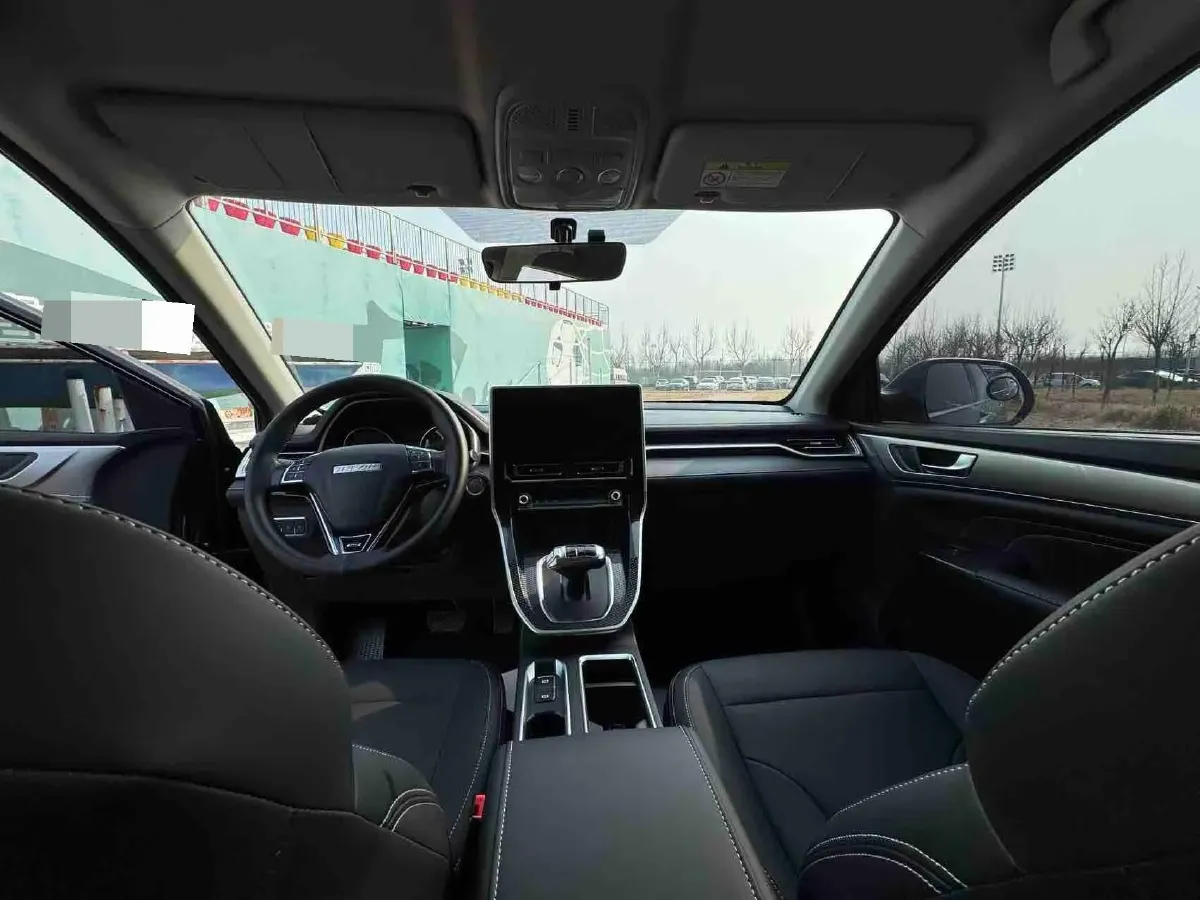 2023 Haval M6 1.5T 150HP L4 7DCT,autocango,china used car exporter,china ev exporter,chinese used car exporter,chinese used ev exporter