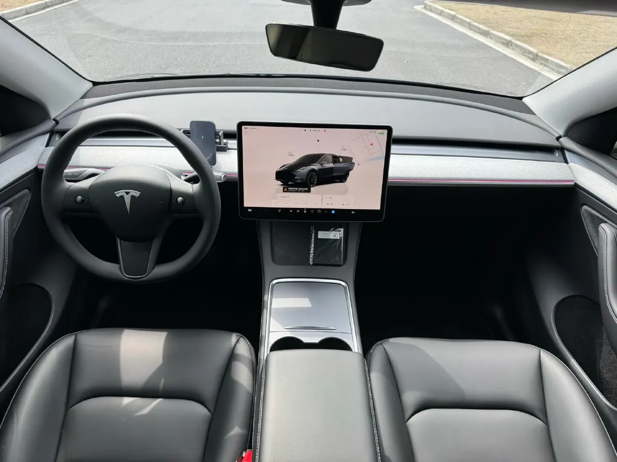 2024 Iveco OuSheng BEV 77.28KWH,autocango,china used car exporter,china ev exporter,chinese used car exporter,chinese used ev exporter