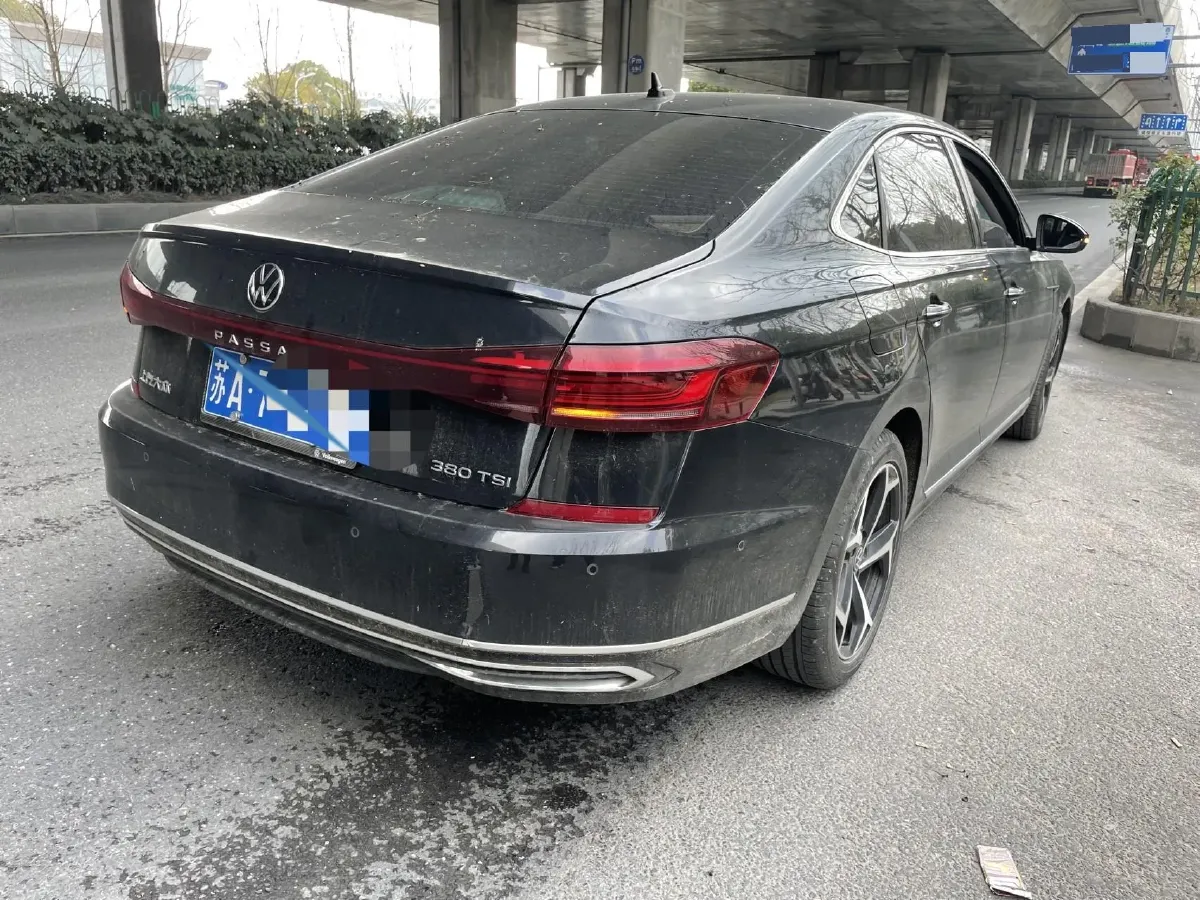 2024 Volkswagen Passat 2.0T 220HP L4 7DCT,autocango,china used car exporter,china ev exporter,chinese used car exporter,chinese used ev exporter