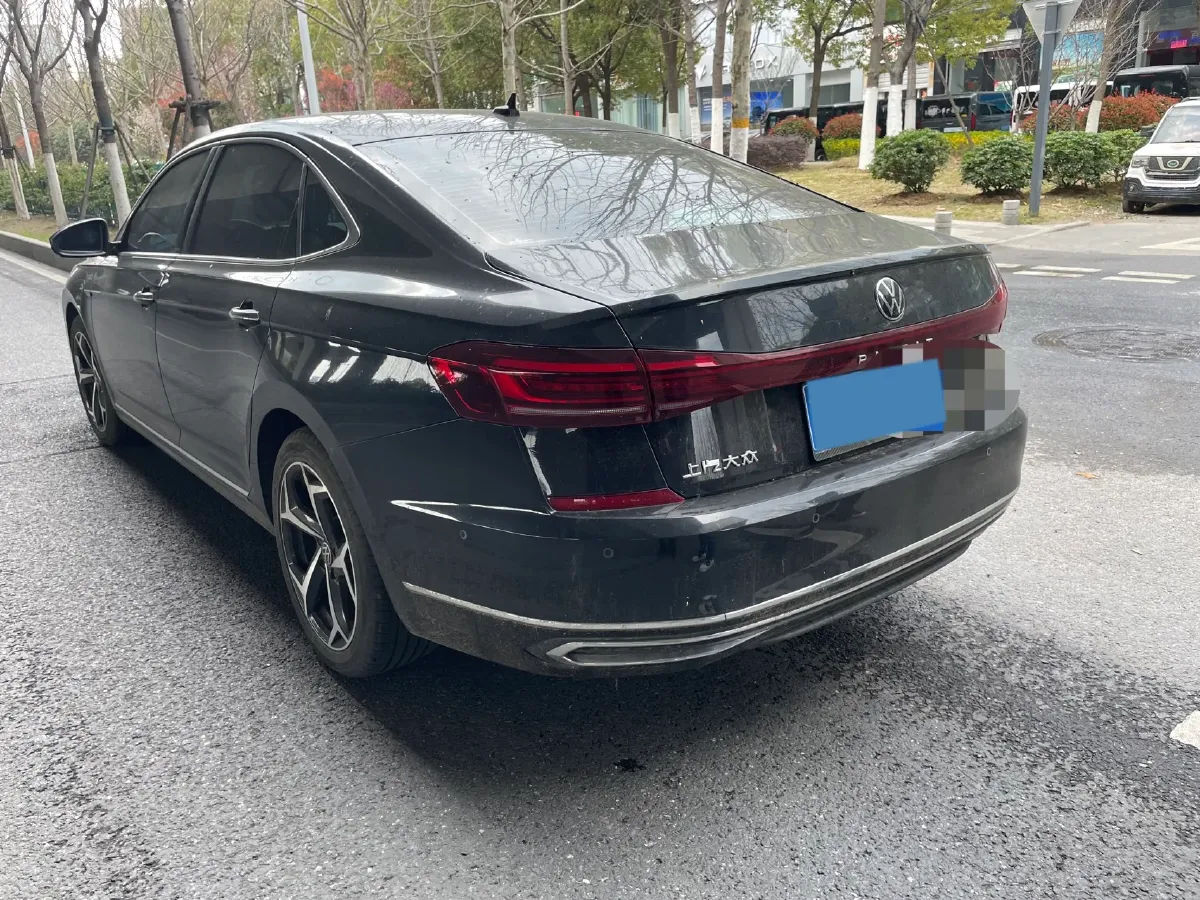 2024 Volkswagen Passat 2.0T 220HP L4 7DCT,autocango,china used car exporter,china ev exporter,chinese used car exporter,chinese used ev exporter