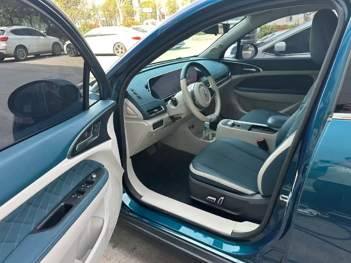 2022 ChangAn Oshan X7 Plus 1.5T 188HP L4 7DCT,autocango,china used car exporter,china ev exporter,chinese used car exporter,chinese used ev exporter