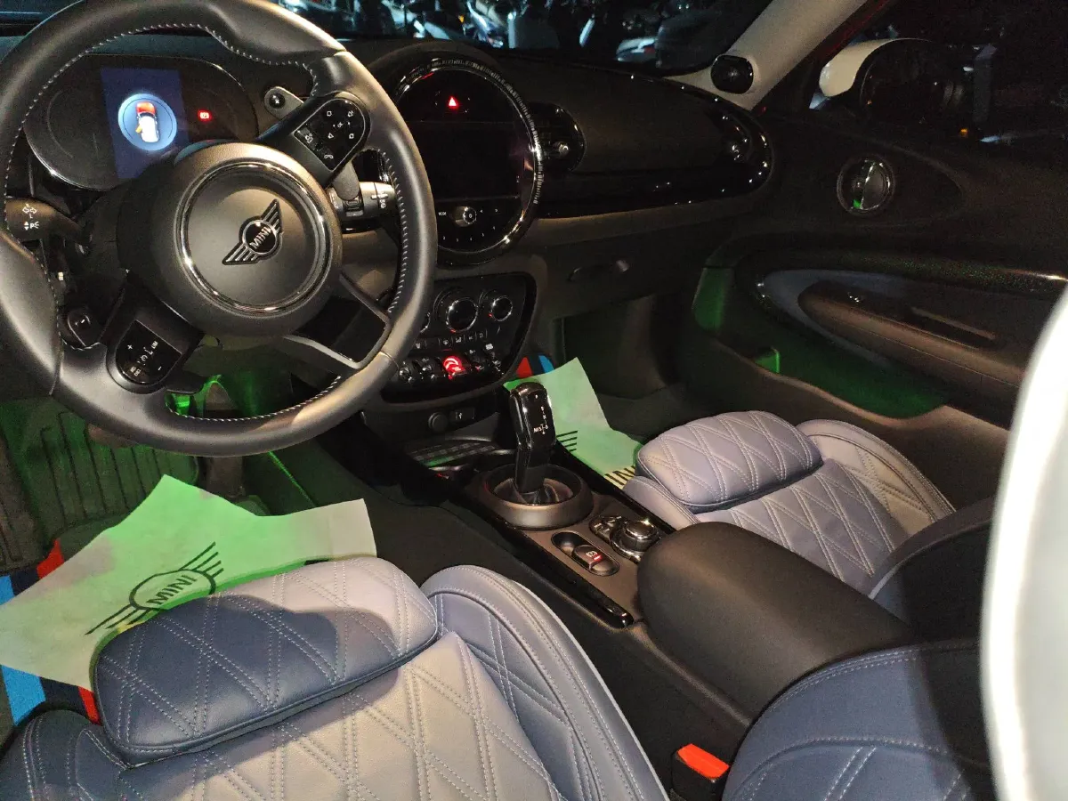 2022 MINI CLUBMAN 2.0T 192HP L4 7DCT,autocango,china used car exporter,china ev exporter,chinese used car exporter,chinese used ev exporter