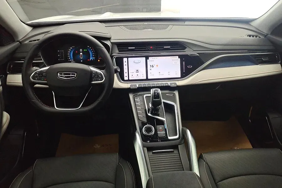 2022 Geely Azkarra 1.8T 184HP L4 7DCT,autocango,china used car exporter,china ev exporter,chinese used car exporter,chinese used ev exporter