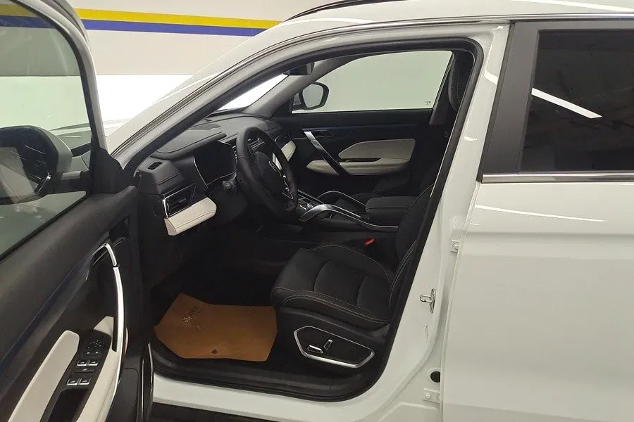 2022 Geely Azkarra 1.8T 184HP L4 7DCT,autocango,china used car exporter,china ev exporter,chinese used car exporter,chinese used ev exporter