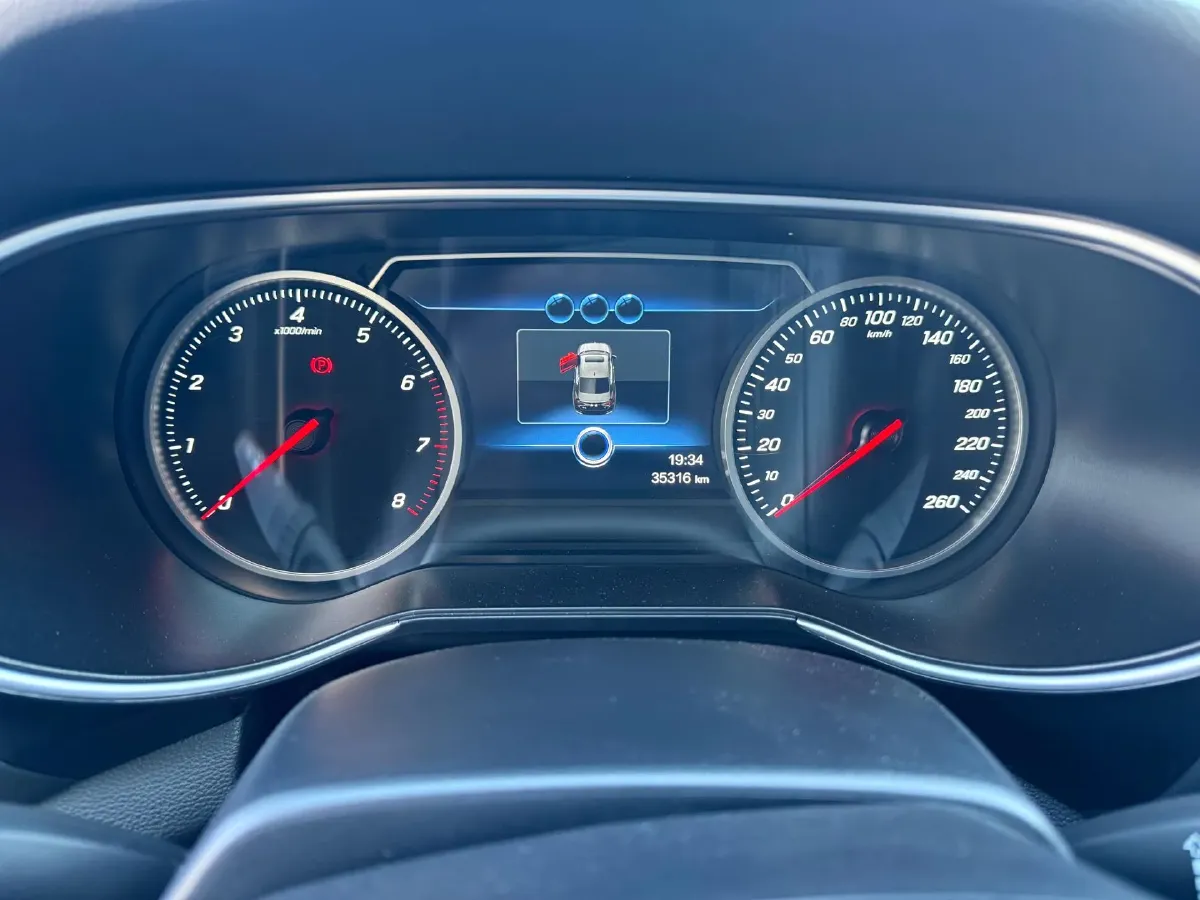 2020 HongQi H5 1.5T 169HP L4 7DCT,autocango,china used car exporter,china ev exporter,chinese used car exporter,chinese used ev exporter