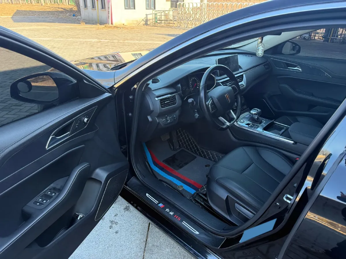 2020 HongQi H5 1.5T 169HP L4 7DCT,autocango,china used car exporter,china ev exporter,chinese used car exporter,chinese used ev exporter