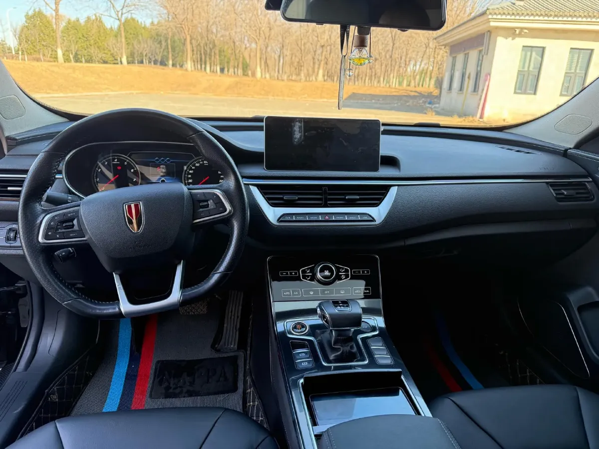 2020 HongQi H5 1.5T 169HP L4 7DCT,autocango,china used car exporter,china ev exporter,chinese used car exporter,chinese used ev exporter