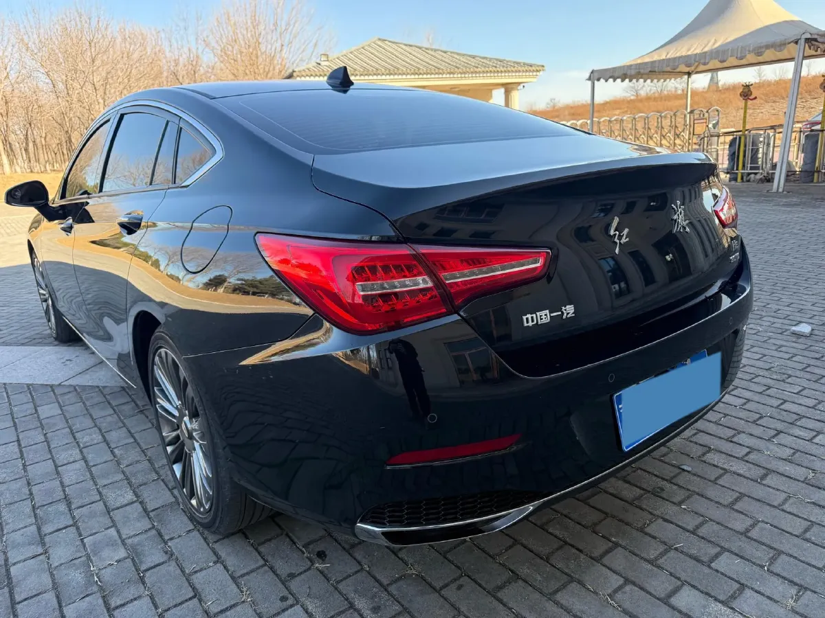 2020 HongQi H5 1.5T 169HP L4 7DCT,autocango,china used car exporter,china ev exporter,chinese used car exporter,chinese used ev exporter