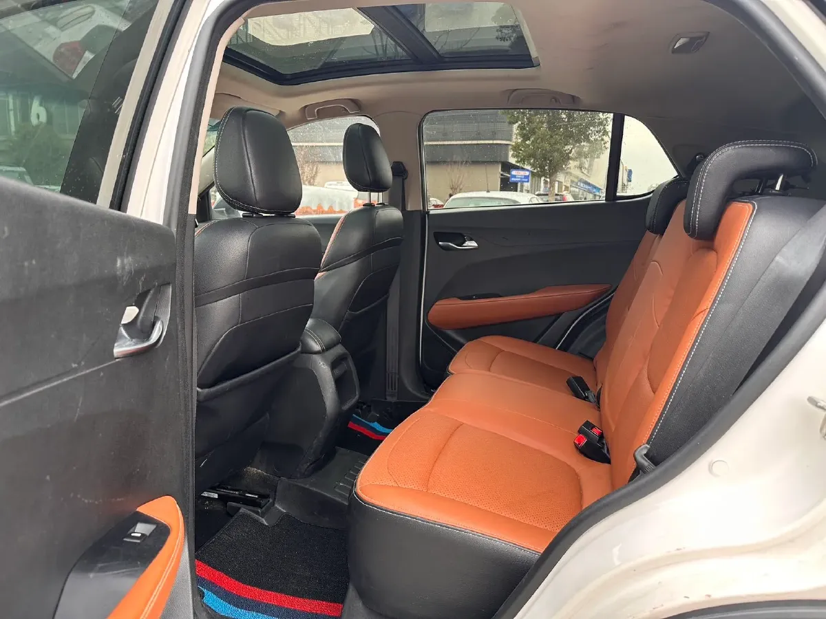 2017 BaoJun 510 1.5L 112HP L4 6MT,autocango,china used car exporter,china ev exporter,chinese used car exporter,chinese used ev exporter