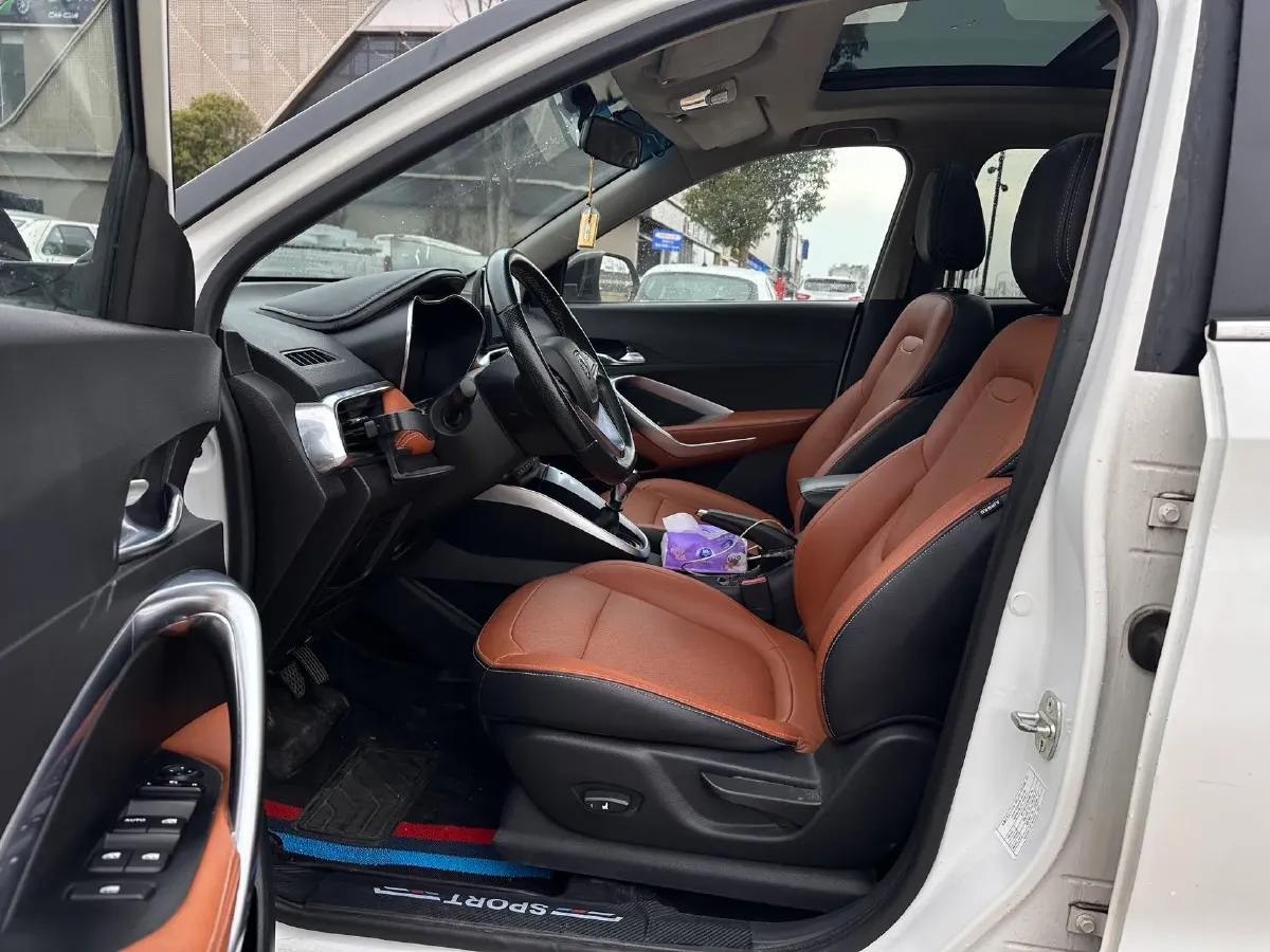 2017 BaoJun 510 1.5L 112HP L4 6MT,autocango,china used car exporter,china ev exporter,chinese used car exporter,chinese used ev exporter