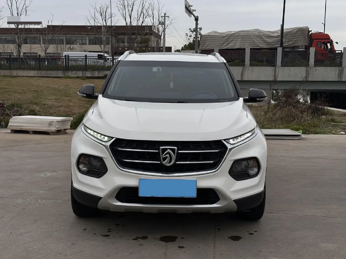 2017 BaoJun 510 1.5L 112HP L4 6MT,autocango,china used car exporter,china ev exporter,chinese used car exporter,chinese used ev exporter
