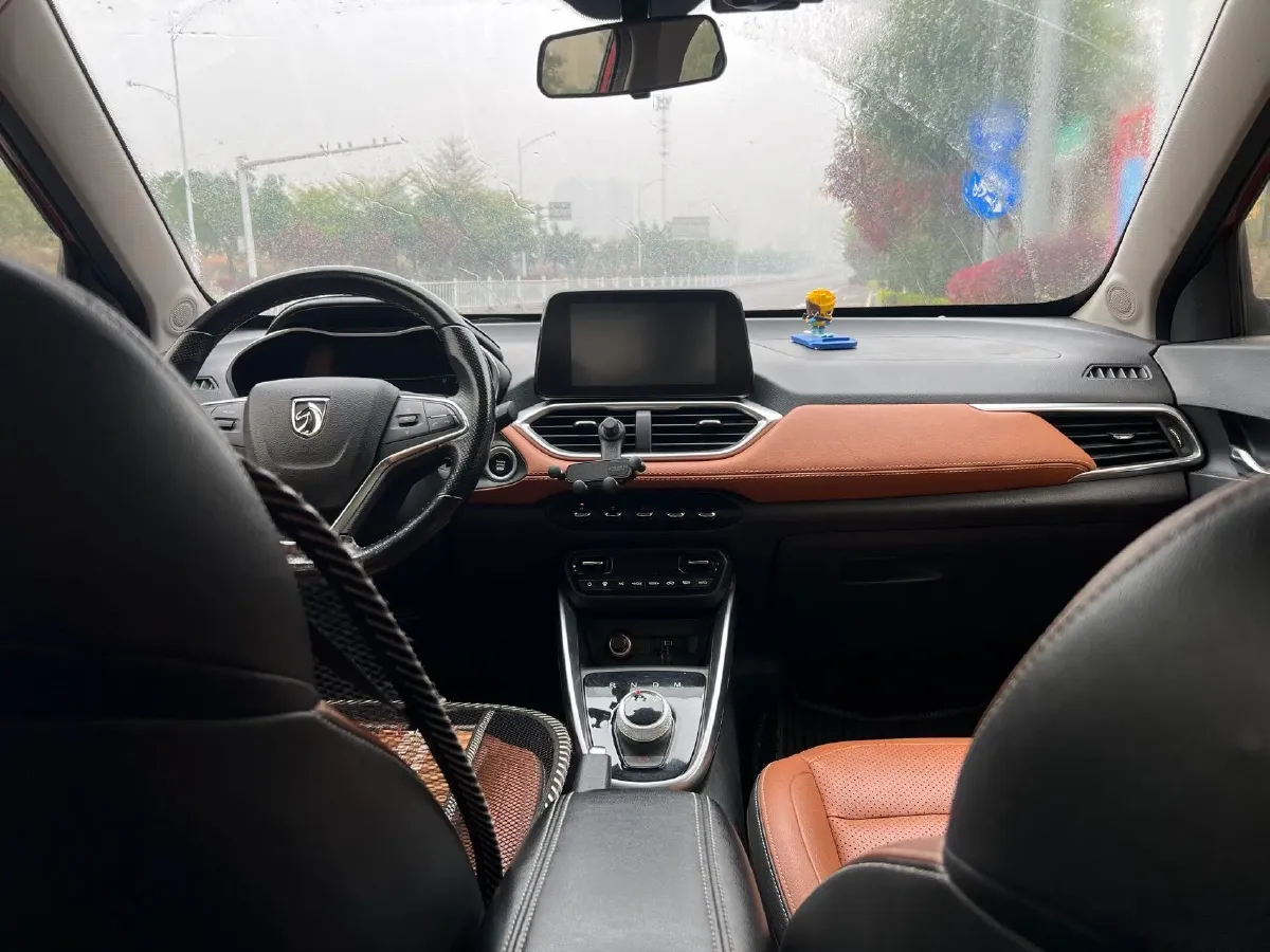 2018 KaiYi E3 1.6L 110HP L4 5MT,autocango,china used car exporter,china ev exporter,chinese used car exporter,chinese used ev exporter