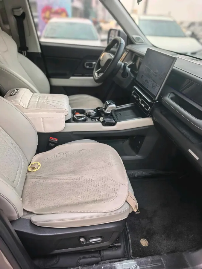 2025 MAXUS XinTu V70 2.0T 150HP L4 9AT,autocango,china used car exporter,china ev exporter,chinese used car exporter,chinese used ev exporter