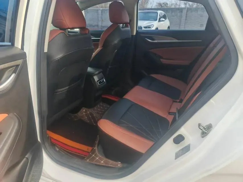 2022 ChangAn Eado 1.4T 160HP L4 7DCT,autocango,china used car exporter,china ev exporter,chinese used car exporter,chinese used ev exporter