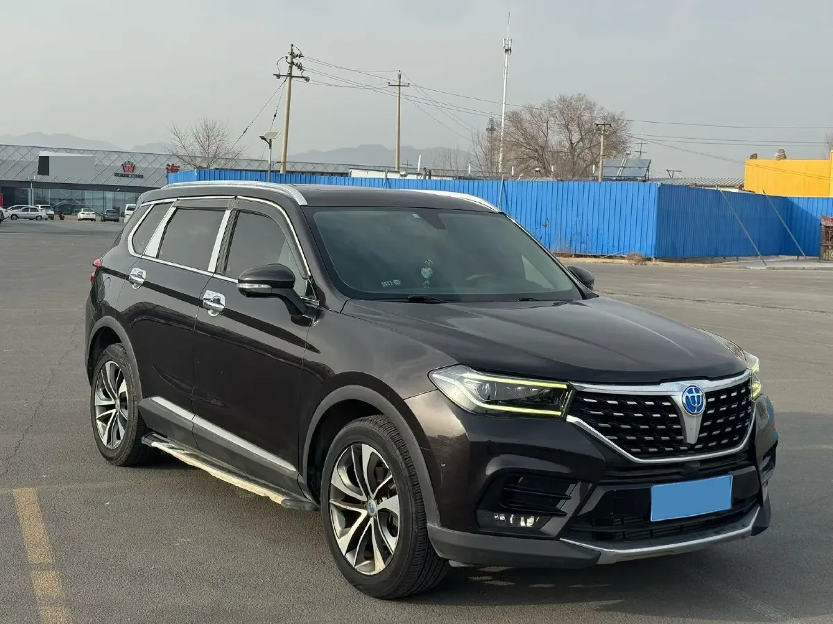 2018 Brilliance Auto V7 1.6T 204HP L4 7DCT,autocango,china used car exporter,china ev exporter,chinese used car exporter,chinese used ev exporter