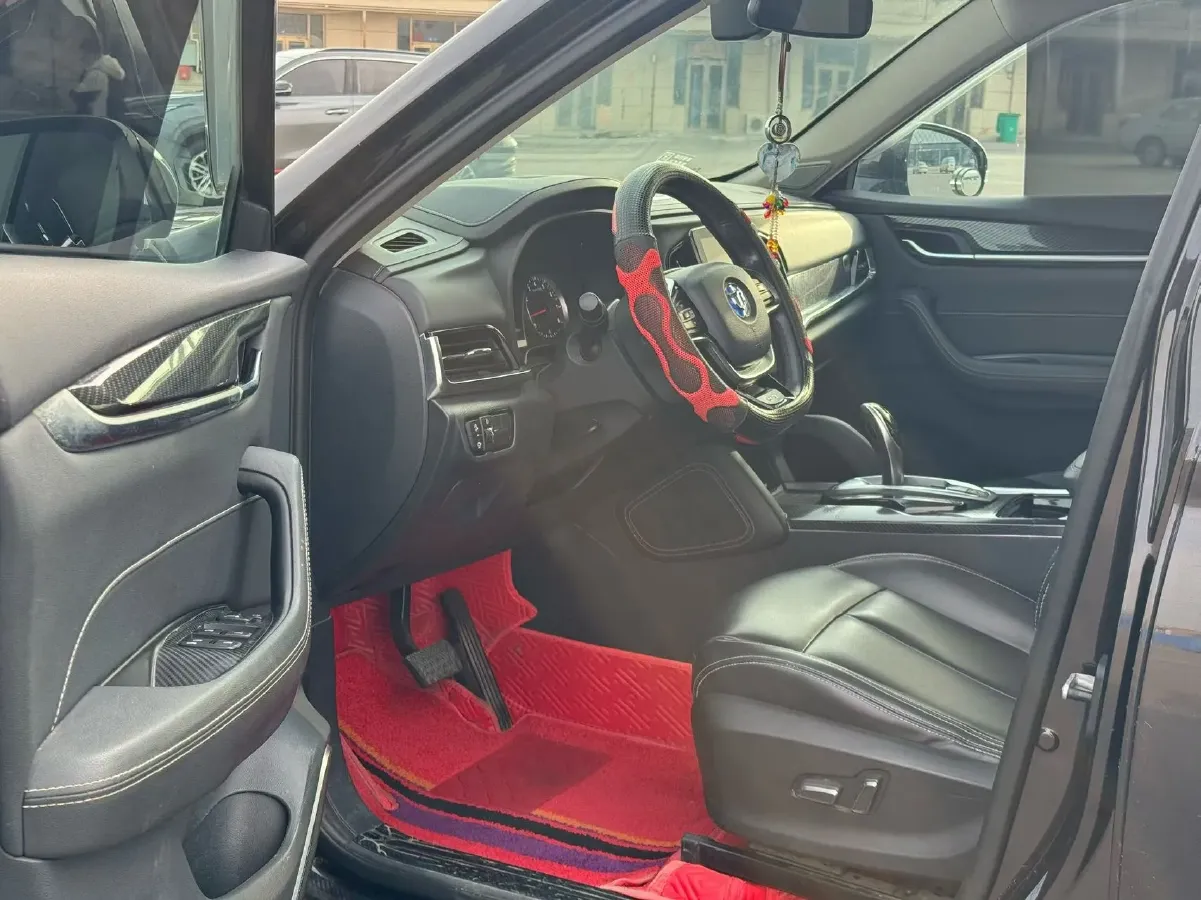 2018 Brilliance Auto V7 1.6T 204HP L4 7DCT,autocango,china used car exporter,china ev exporter,chinese used car exporter,chinese used ev exporter