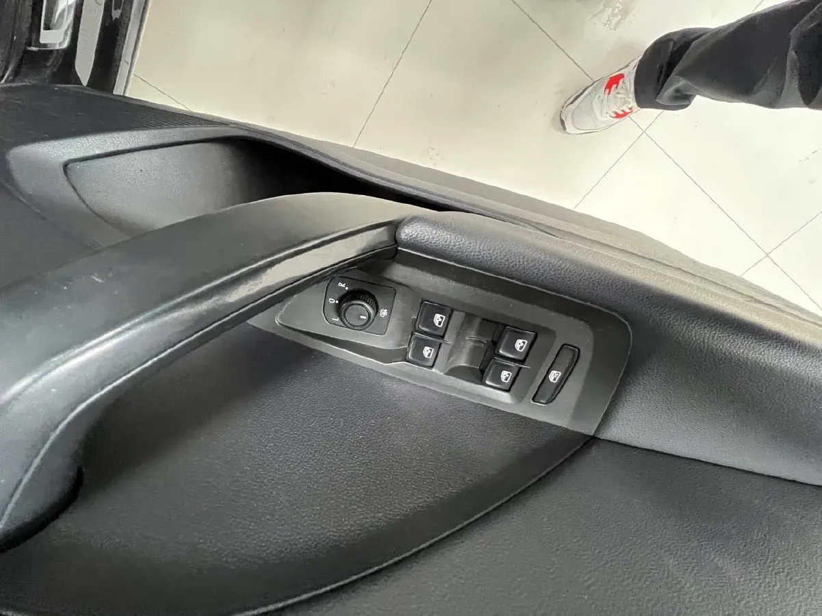 2022 Volkswagen Tharu 1.4T 150HP L4 7DCT,autocango,china used car exporter,china ev exporter,chinese used car exporter,chinese used ev exporter