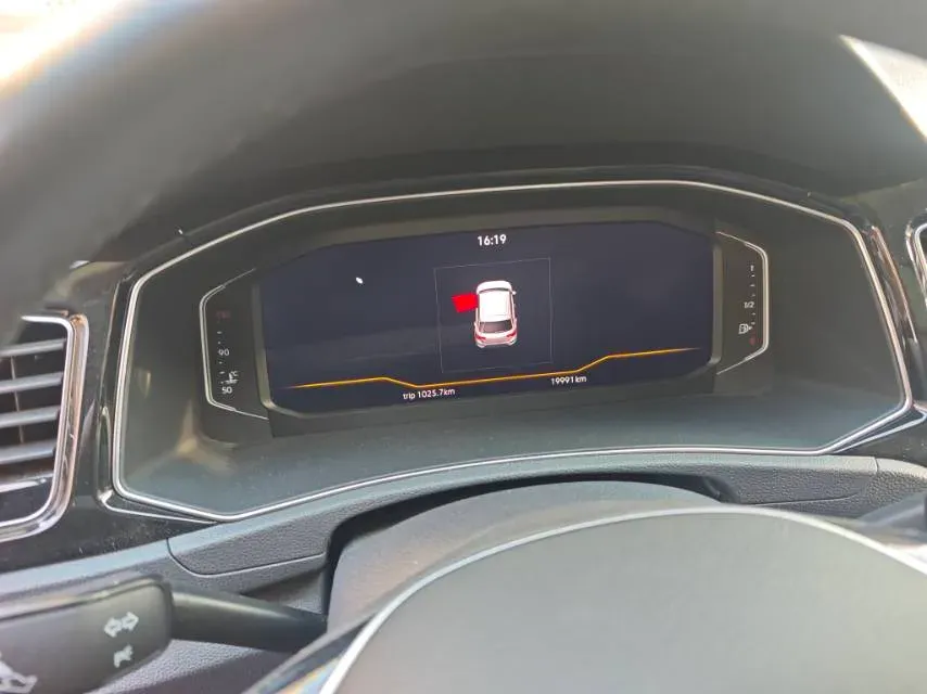 2021 Volkswagen T-Roc 1.4T 150HP L4 7DCT,autocango,china used car exporter,china ev exporter,chinese used car exporter,chinese used ev exporter