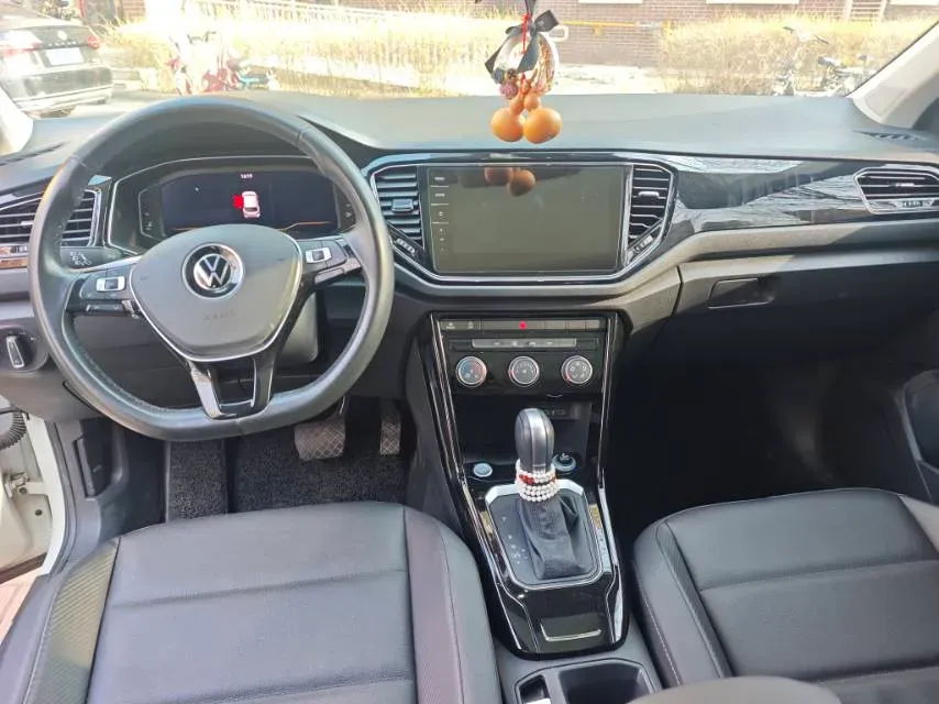 2021 Volkswagen T-Roc 1.4T 150HP L4 7DCT,autocango,china used car exporter,china ev exporter,chinese used car exporter,chinese used ev exporter