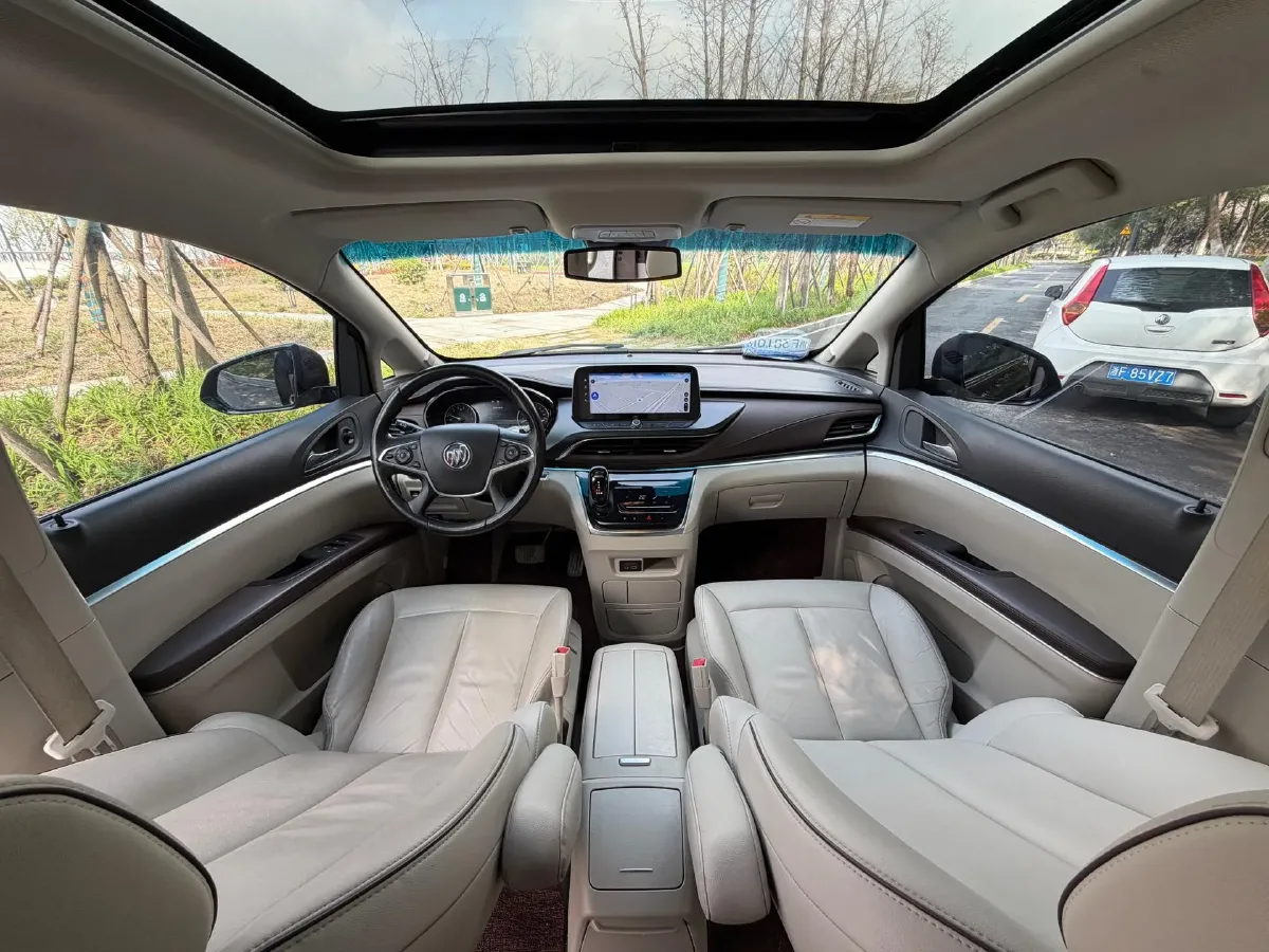 2021 Buick GL8 2.0T 237HP L4 9AT,autocango,china used car exporter,china ev exporter,chinese used car exporter,chinese used ev exporter