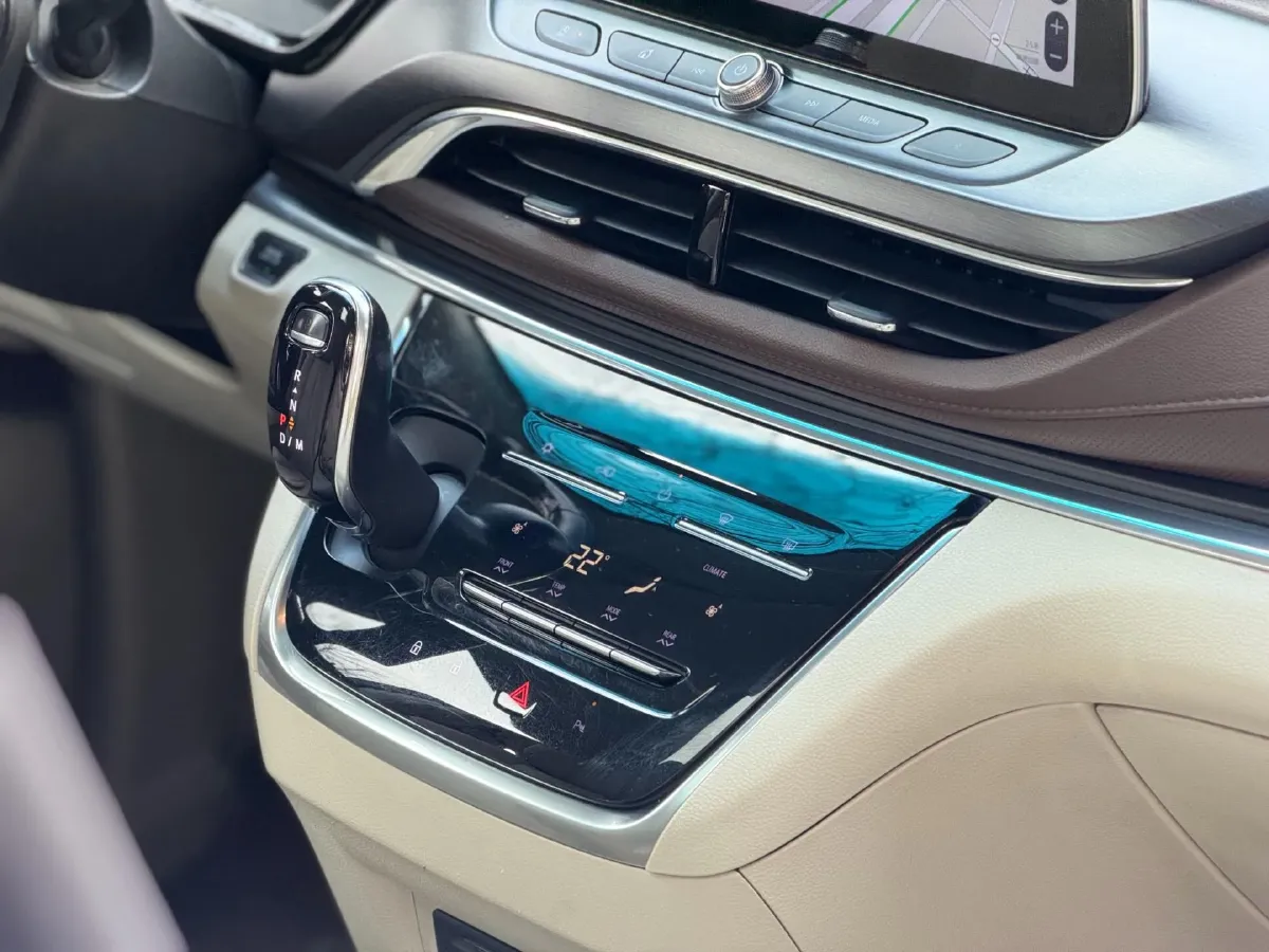 2021 Buick GL8 2.0T 237HP L4 9AT,autocango,china used car exporter,china ev exporter,chinese used car exporter,chinese used ev exporter