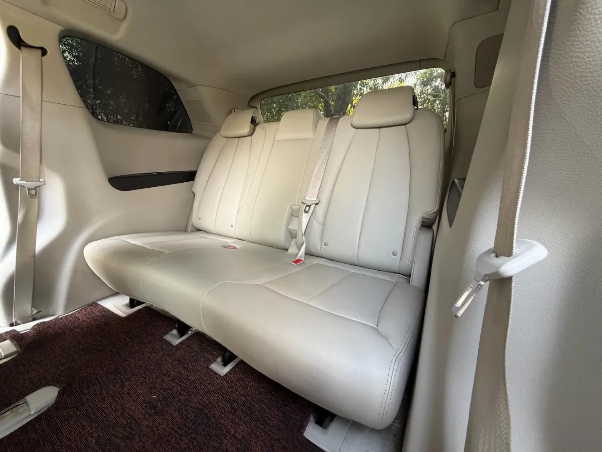 2021 Buick GL8 2.0T 237HP L4 9AT,autocango,china used car exporter,china ev exporter,chinese used car exporter,chinese used ev exporter