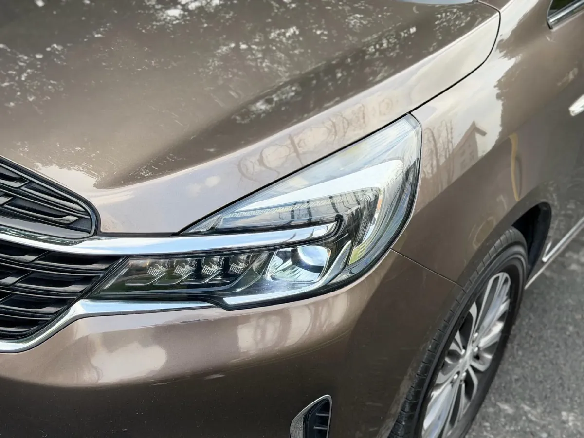 2021 Buick GL8 2.0T 237HP L4 9AT,autocango,china used car exporter,china ev exporter,chinese used car exporter,chinese used ev exporter
