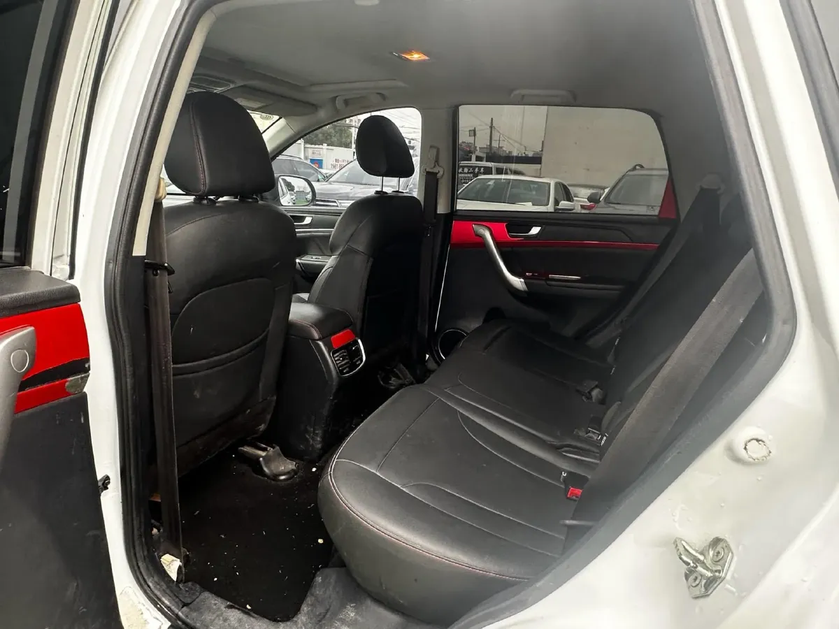 2019 Haval M6 1.5T 150HP L4 7DCT,autocango,china used car exporter,china ev exporter,chinese used car exporter,chinese used ev exporter