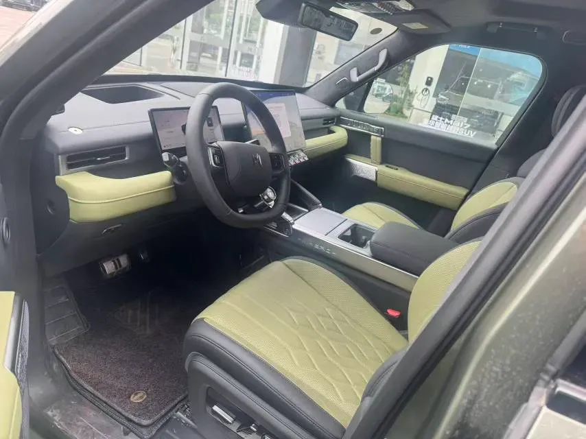 2025 BMW 3 Series 2.0T 245HP L4 8AT,autocango,china used car exporter,china ev exporter,chinese used car exporter,chinese used ev exporter