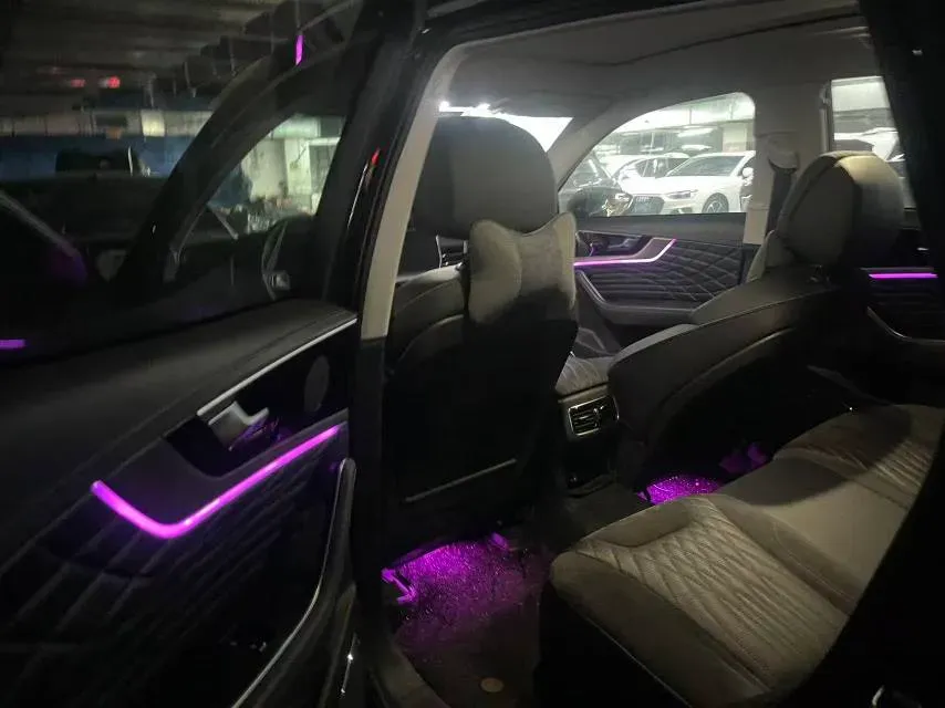 2022 HongQi HS5 2.0T 224HP L4 6AT,autocango,china used car exporter,china ev exporter,chinese used car exporter,chinese used ev exporter