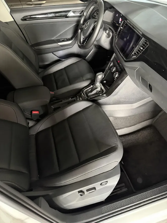 2022 Volkswagen T-Roc 1.4T 150HP L4 7DCT,autocango,china used car exporter,china ev exporter,chinese used car exporter,chinese used ev exporter