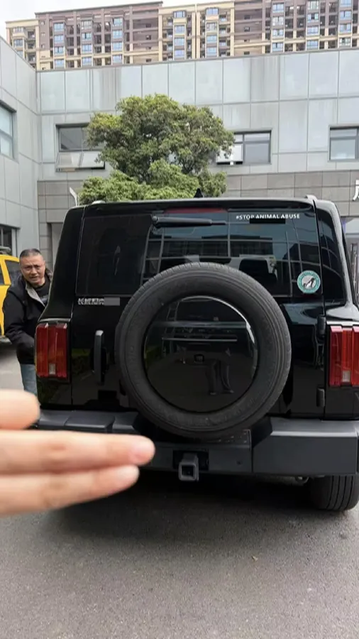 2024 Tank 300 2.0T 227HP L4 8AT,autocango,china used car exporter,china ev exporter,chinese used car exporter,chinese used ev exporter