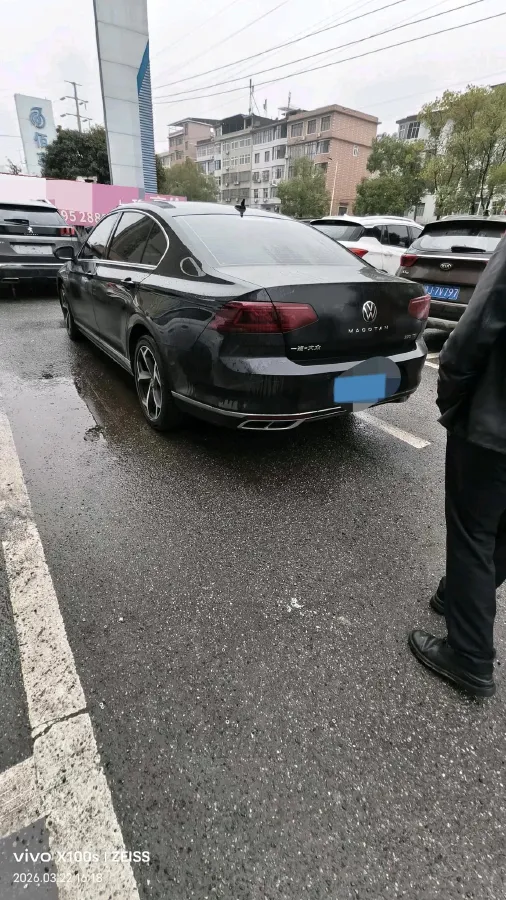 2023 Volkswagen Magotan 2.0T 186HP L4 7DCT,autocango,china used car exporter,china ev exporter,chinese used car exporter,chinese used ev exporter