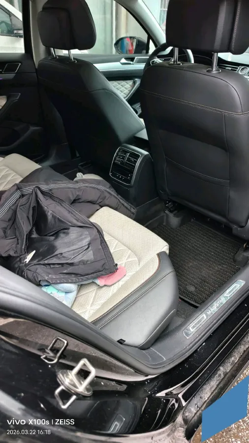 2023 Volkswagen Magotan 2.0T 186HP L4 7DCT,autocango,china used car exporter,china ev exporter,chinese used car exporter,chinese used ev exporter