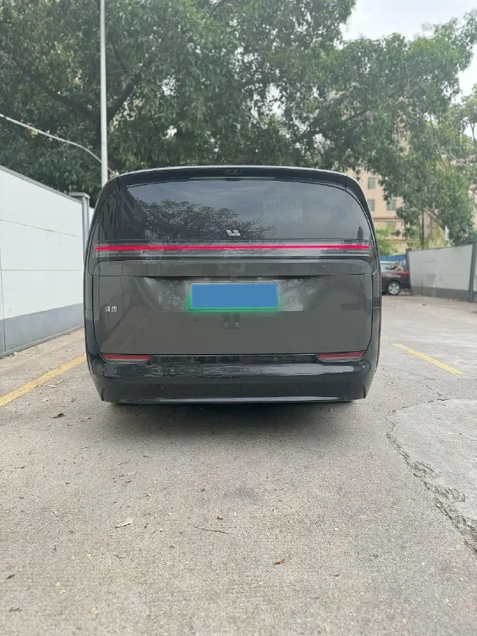 2024 Li MEGA BEV 102.7KWH,autocango,china used car exporter,china ev exporter,chinese used car exporter,chinese used ev exporter