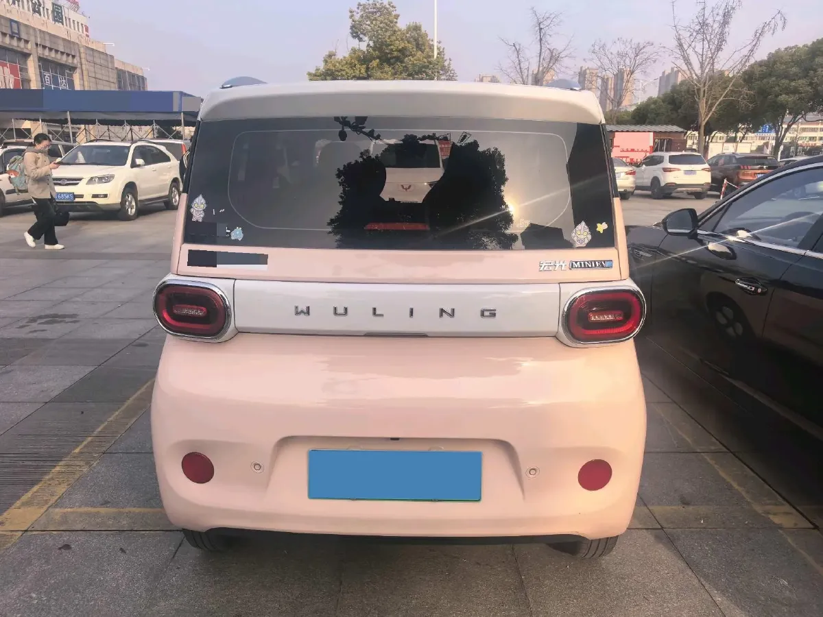 2024 WuLing HongGuang MINI EV BEV 17.3KWH,autocango,china used car exporter,china ev exporter,chinese used car exporter,chinese used ev exporter