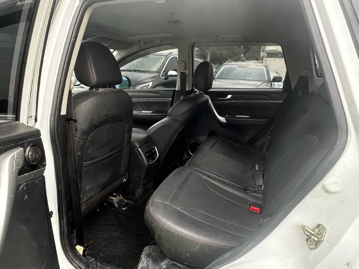 2019 Haval M6 1.5T 150HP L4 7DCT,autocango,china used car exporter,china ev exporter,chinese used car exporter,chinese used ev exporter