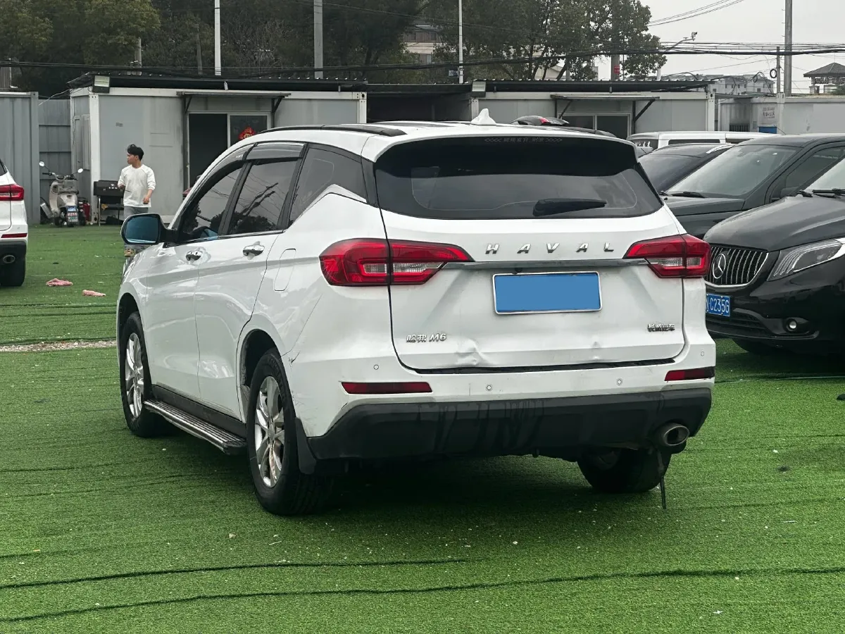 2019 Haval M6 1.5T 150HP L4 7DCT,autocango,china used car exporter,china ev exporter,chinese used car exporter,chinese used ev exporter
