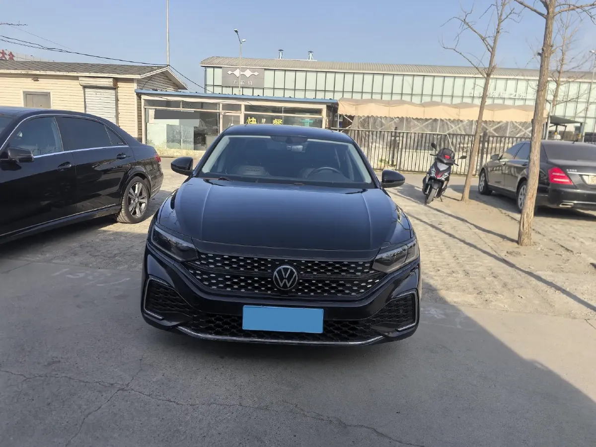 2022 Skoda Kodiak GT 2.0T 186HP L4 7DCT,autocango,china used car exporter,china ev exporter,chinese used car exporter,chinese used ev exporter