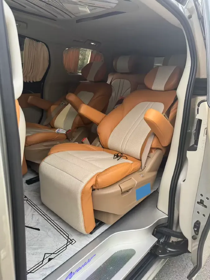 2022 Buick GL8 2.0T 237HP L4 9AT,autocango,china used car exporter,china ev exporter,chinese used car exporter,chinese used ev exporter