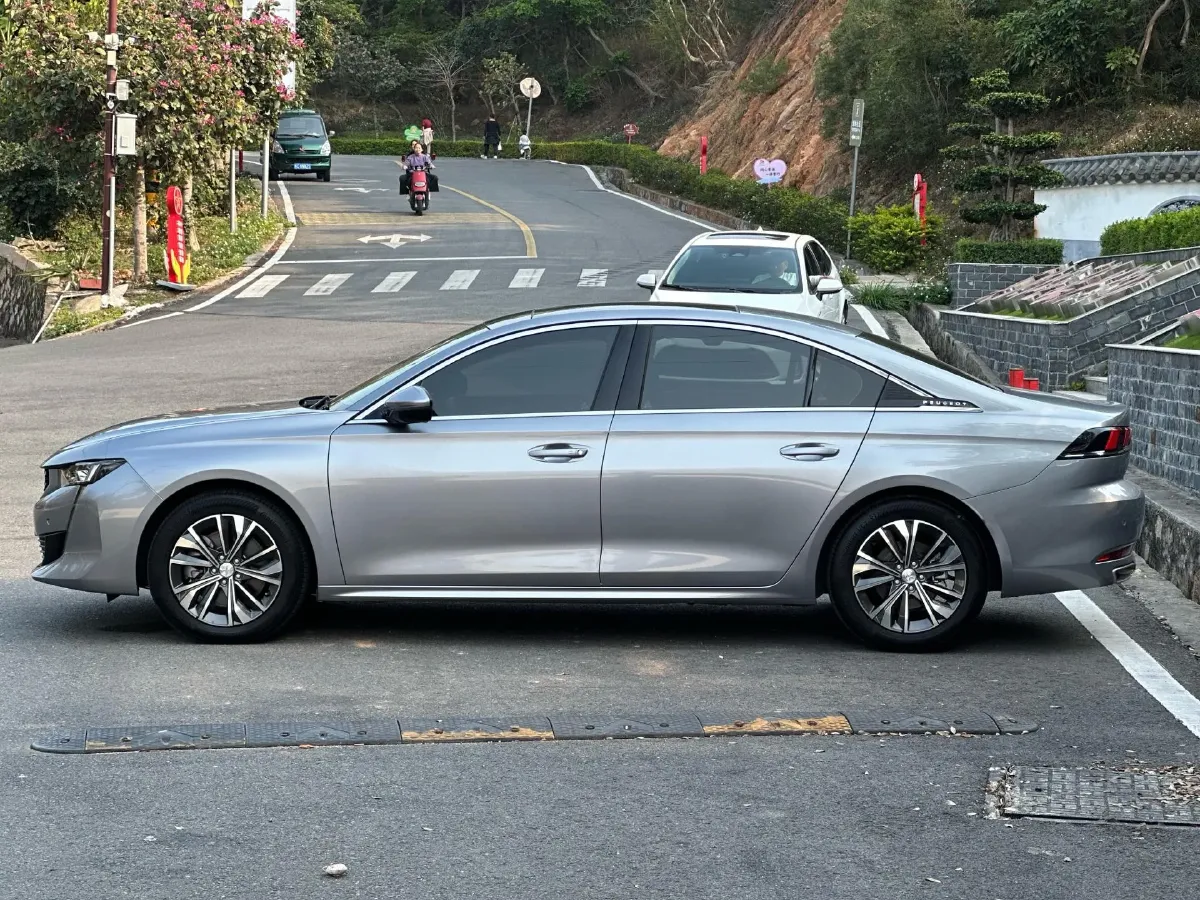 2021 Peugeot 508 1.8T 211HP L4 8AT,autocango,china used car exporter,china ev exporter,chinese used car exporter,chinese used ev exporter