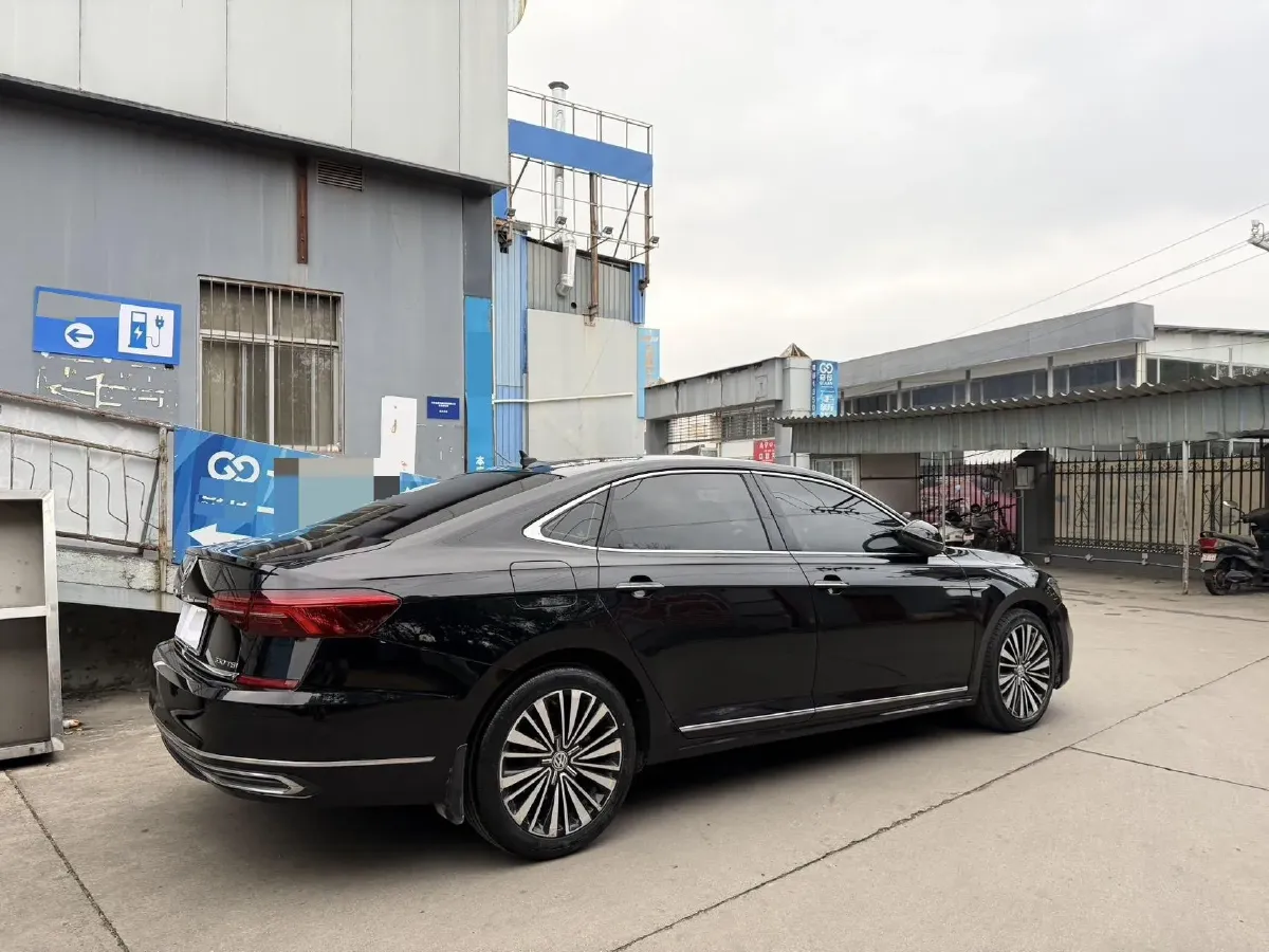 2020 Volkswagen Passat 2.0T 186HP L4 7DCT,autocango,china used car exporter,china ev exporter,chinese used car exporter,chinese used ev exporter