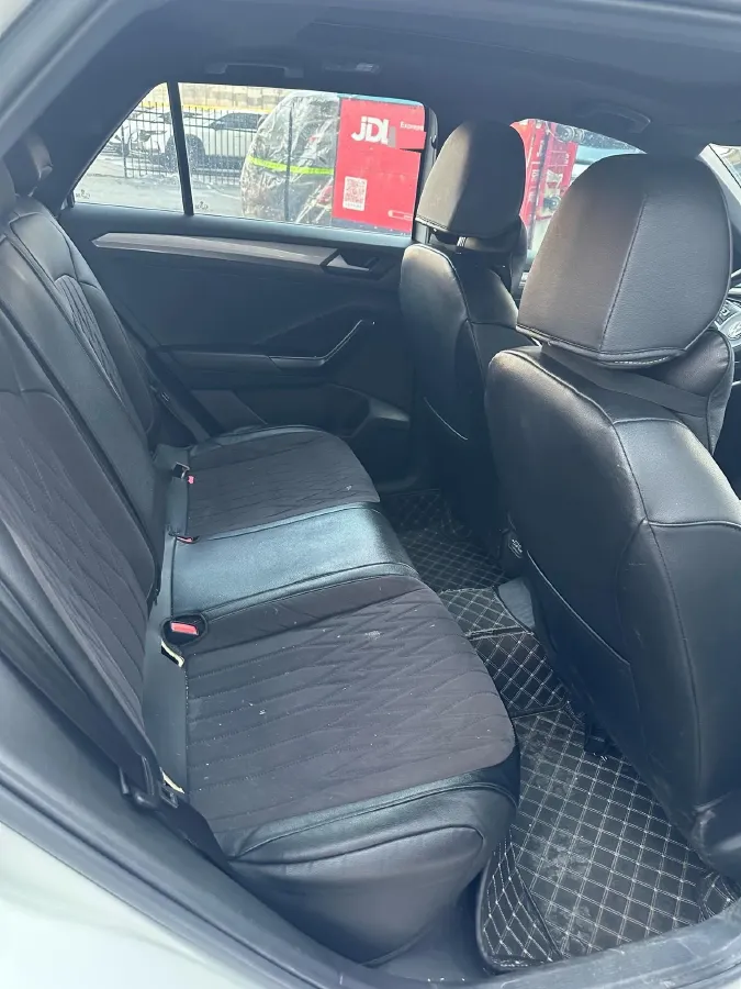 2022 Volkswagen T-Roc 1.4T 150HP L4 7DCT,autocango,china used car exporter,china ev exporter,chinese used car exporter,chinese used ev exporter