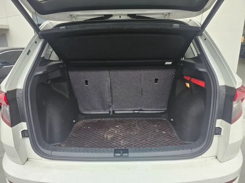 2022 Skoda Karoq 1.4T 150HP L4 7DCT,autocango,china used car exporter,china ev exporter,chinese used car exporter,chinese used ev exporter